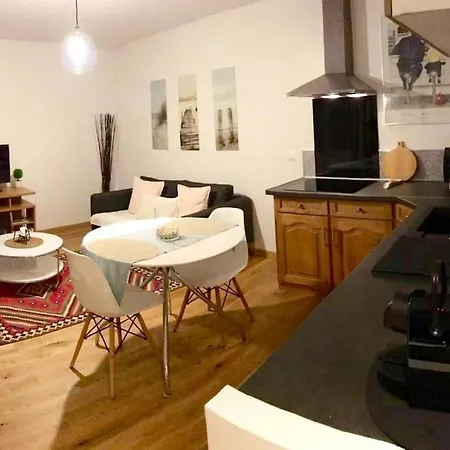 Maisonnette De Charme 아파트 *